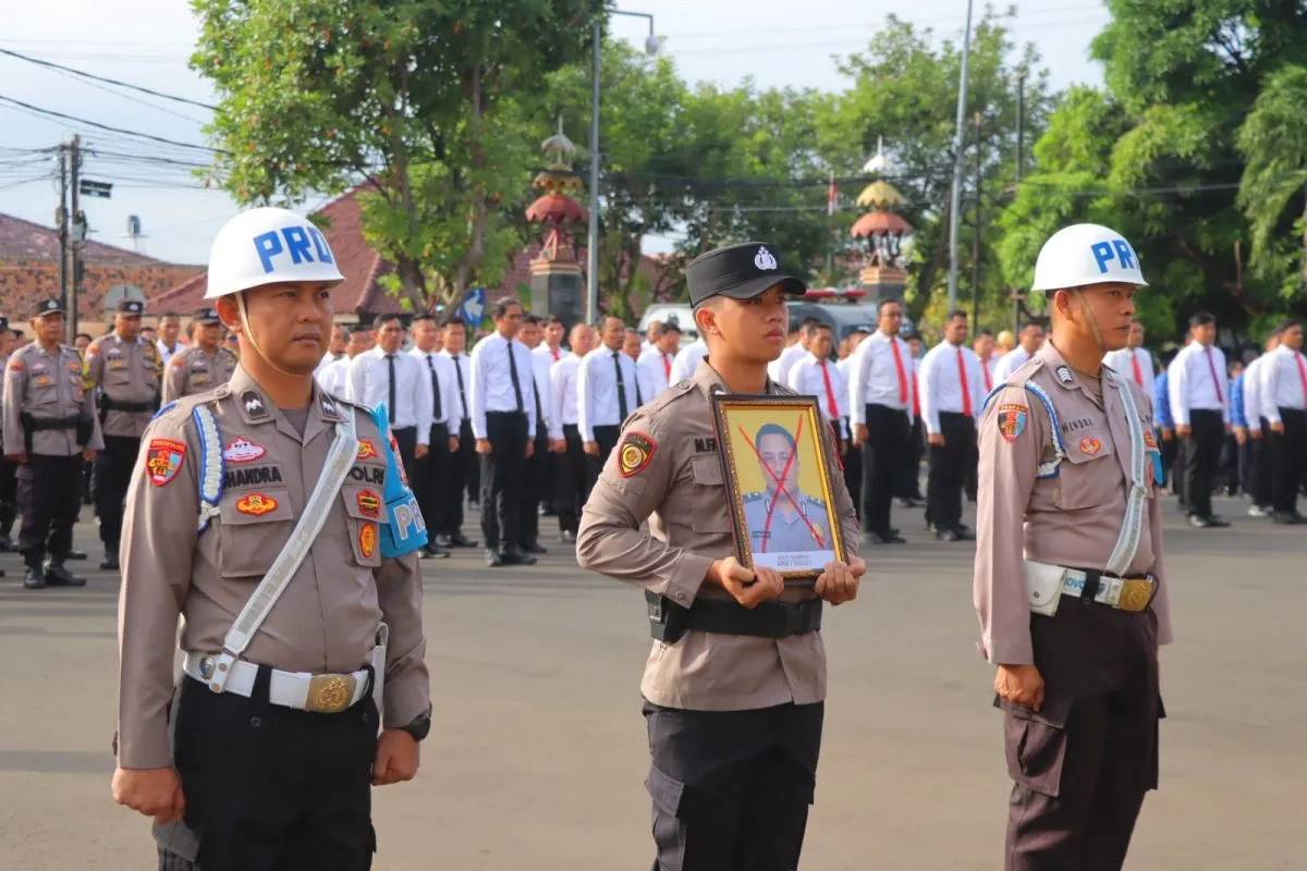 Langgar Kode Etik, Polresta Bandarlampung Pecat Satu Anggota Langgar Kode Etik, Polresta Bandarlampung Pecat Satu Anggota