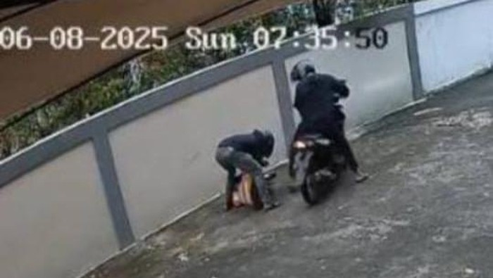 Viral Video Perempuan Di Batam Dijambret Hingga Tersungkur, Polisi Sedang Selidiki Kejadian