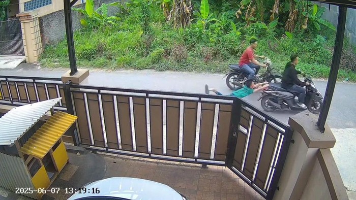 Terseret Hingga 15 Meter, Bocah Usia 10 Tahun Jadi Korban Begal Di Bandar Lampung