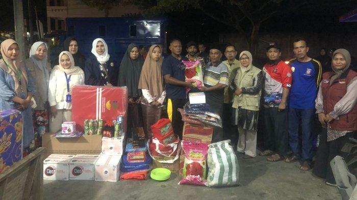 Pemkab Aceh Besar Salurkan Bantuan Untuk Korban Kebakaran Di Neuheun