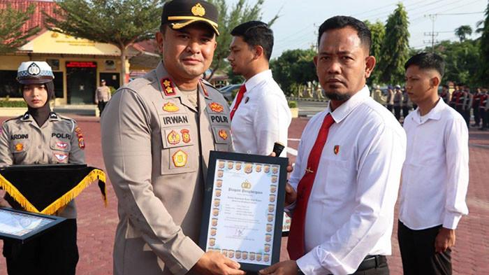 Satreskrim Polres Aceh Timur Terima Penghagaan Kapolres