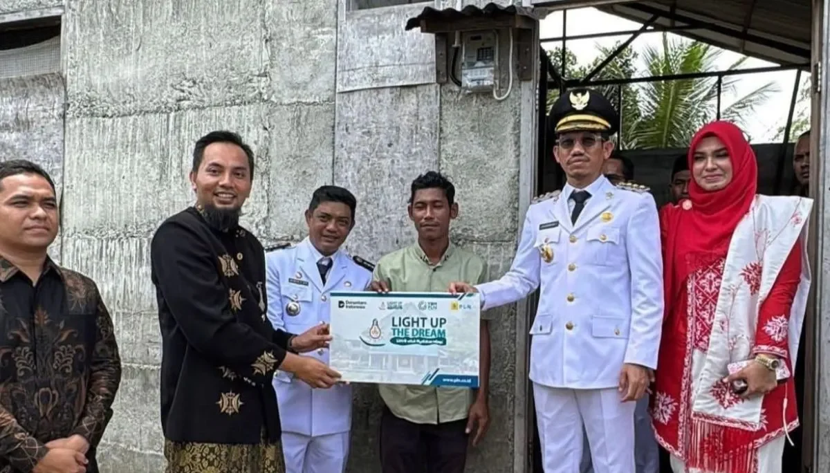 HUT RI Ke-80, Pemkab Aceh Barat Bantu Sambung Listrik Gratis Bagi Masyarakat