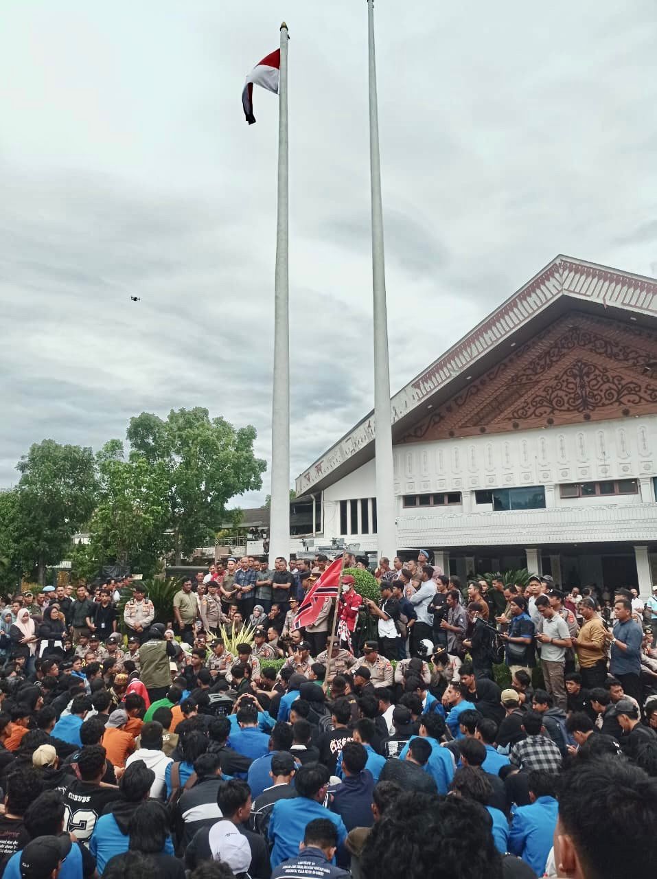 Dok/Cut Aziziah Raudhah, S.H., dan Taufiq Al Hakim, S.Tp.