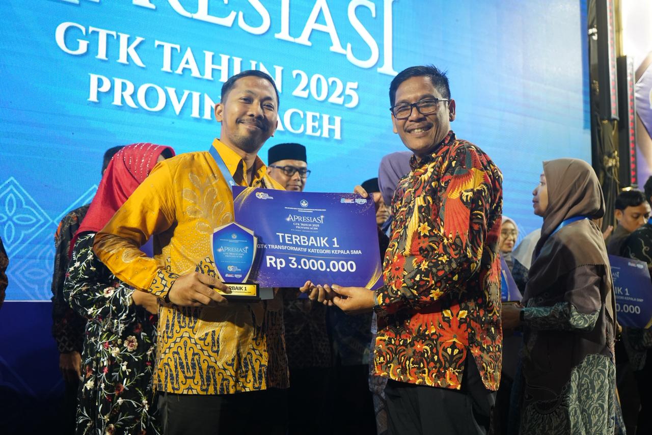 Kepala SMA Unggul Cut Nyak Dhien Kota Langsa, Muhammad Rizky, S.Pd, Gr, C.ME, C.Ls, C.SM